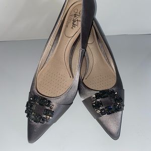 LifeStride Dark gray gemstone heels